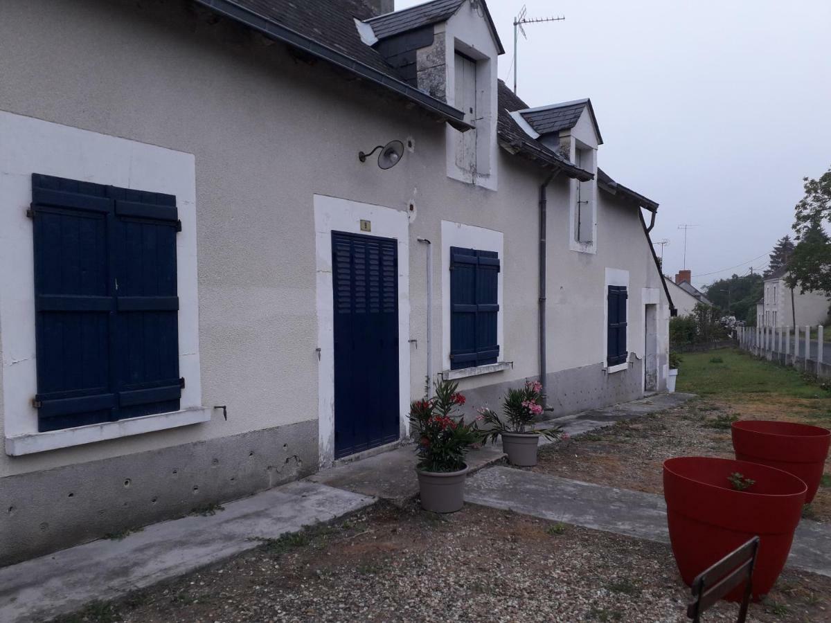 Maison Plain Pied, 2 Chambres, Longere Typique , Fraiche, Dans Bourg Avec Tous Commerces Lucay-le-Male Luaran gambar